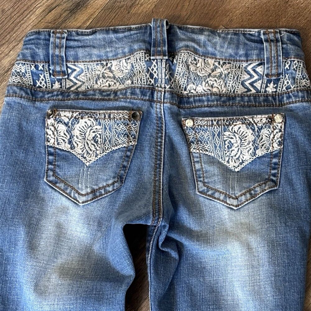 Shyanne Bootcut Jeans Girls Size 8 Embroidered Accents Hidden Adjustable Waist